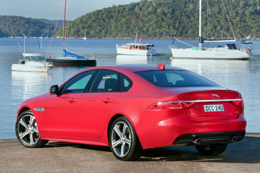  Jaguar XF R-Sport 2016 года  (AU) (фото 19 из 26)